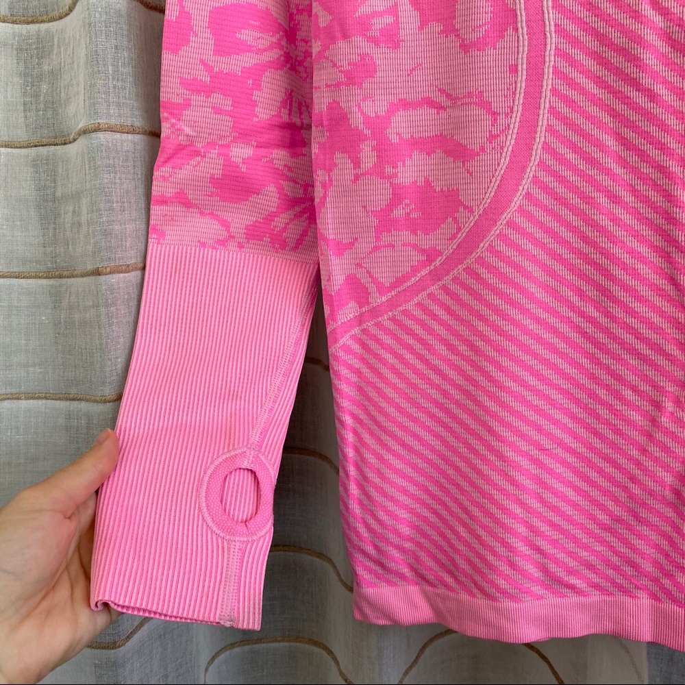 Lululemon Heathered Raspberry Glo Light Swiftly - Picture 4 of 11